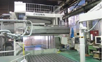 Large NC machining  center.Okuma　MCR-A　　五軸加工機